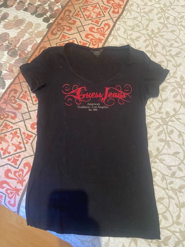 Camiseta Guess negra - Talla L