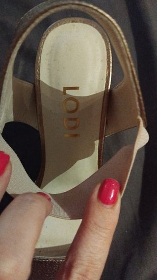 Sandalias Lodi doradas y rosa