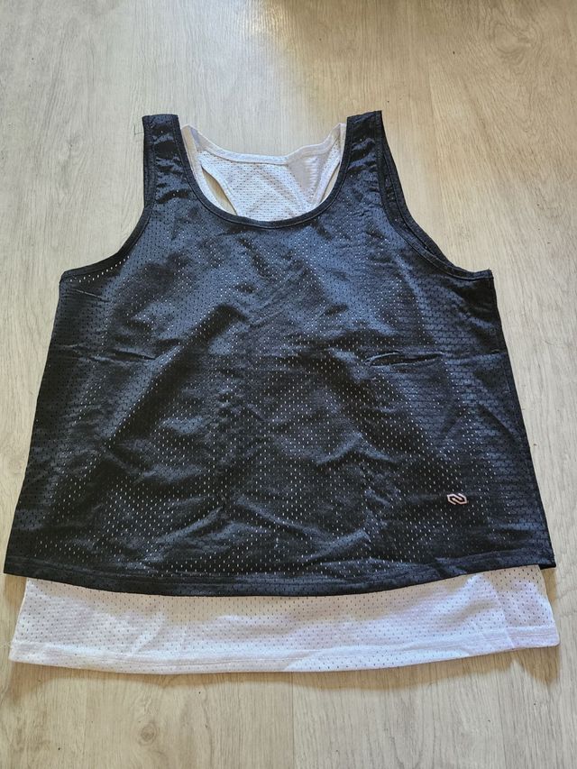 2 Camisetas Deporte - Negro y Blanco