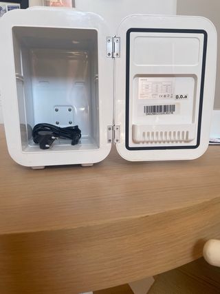 Mini nevera Cecotec 10L - blanca