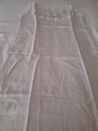 Camisón antiguo de hilo