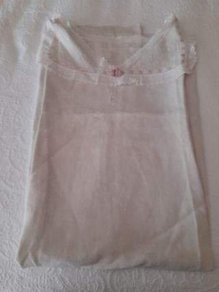 Camisón antiguo de hilo