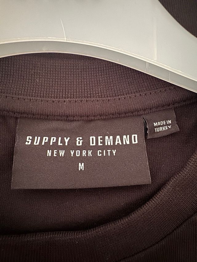 Camiseta Supply negra - Talla M