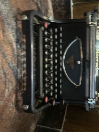 Máquina escribir Mercedes antigua
