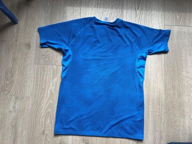 Camiseta deporte hombre azul