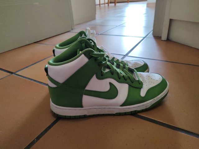 Nike Dunk High verdes y blancas