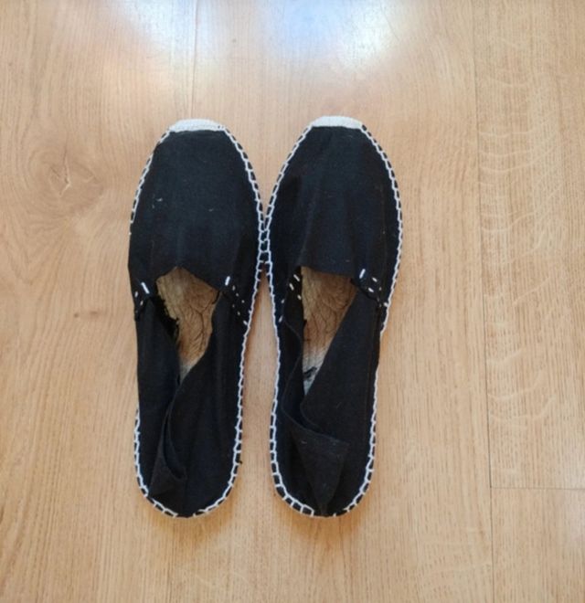 Alpargatas negras - cómodas