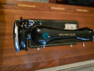 Máquina coser Alfa Antigua
