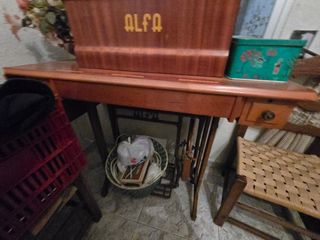 Máquina coser Alfa Antigua