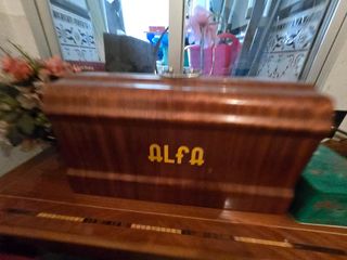 Máquina coser Alfa Antigua