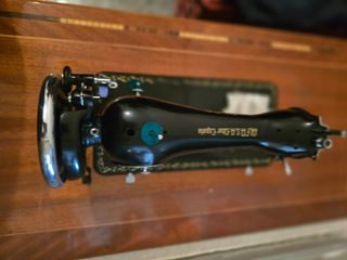 Máquina coser Alfa Antigua