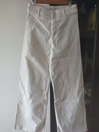 Pantalón Zara blanco c/bajo crudo - T-S