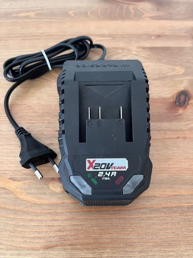 Cargador de bateria 20v 2,4 Ah Parkside