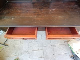 Escritorio madera maciza antiguo