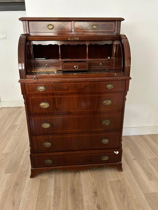 Escritorio antiguo de persiana en madera noble