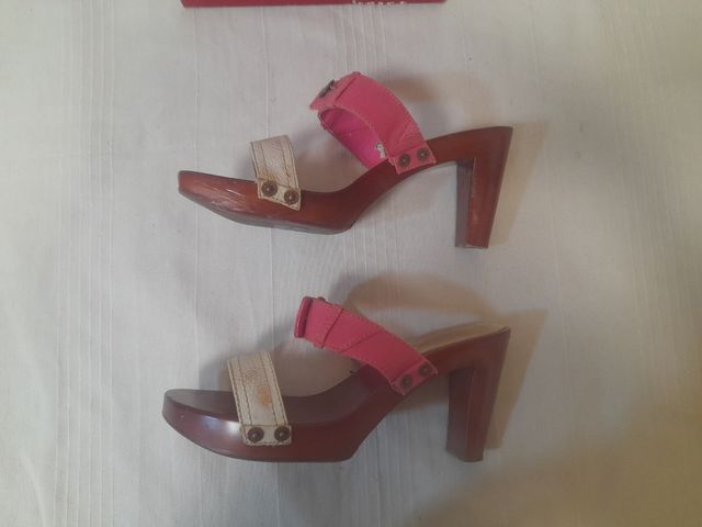 Sandalias Levis vintage 39 tacón