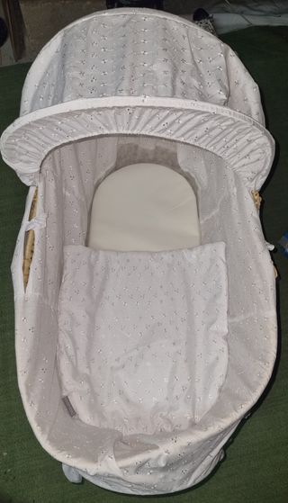 Moisés mimbre bebé con capota