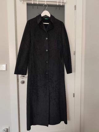 Abrigo largo Benetton negro