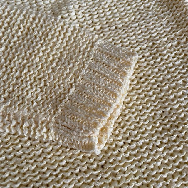 Suéter ONLY amarillo talla S