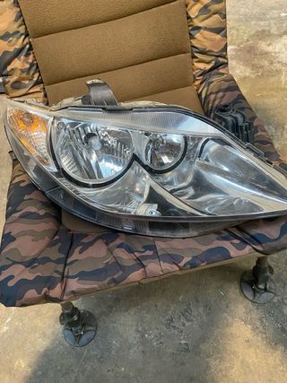 Faro Seat Ibiza - Delanteros