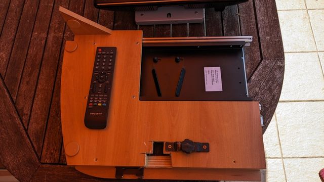 TV Scott 12V para autocaravana