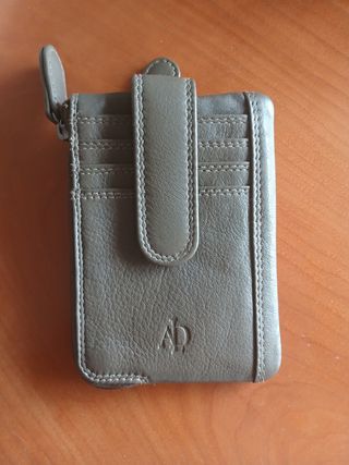 Cartera de cuero natural 