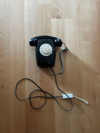 Teléfono antiguo negro - Retro