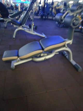 Banco Multiusos Technogym