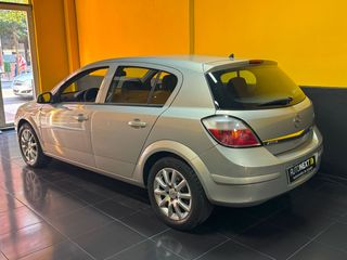 Opel Astra 2005