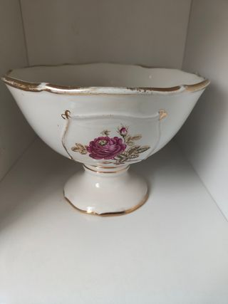 Alzata centrotavola in porcellana vintage.