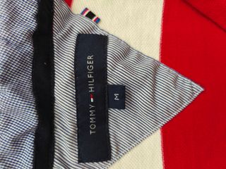 Polo Tommy Hilfiger rayas rojas y blancas