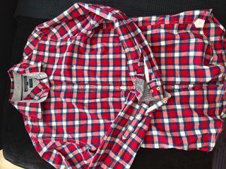 Camisa Tommy Hilfiger M - cuadros rojos