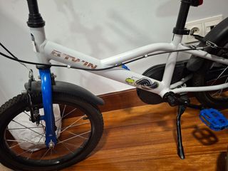 Vendo bicicleta,regalo patinete.solo en persona 