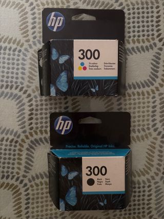 HP 300 - Tinta negra y color