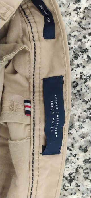 Pantalones chinos beige