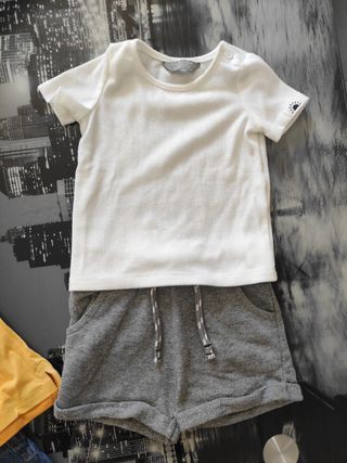 Shorts niño 6-9 meses más camisetas manga corta 