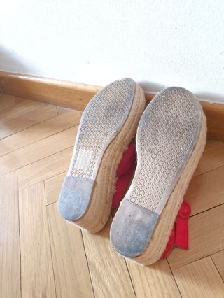 Sandalias rojas esparto mujer