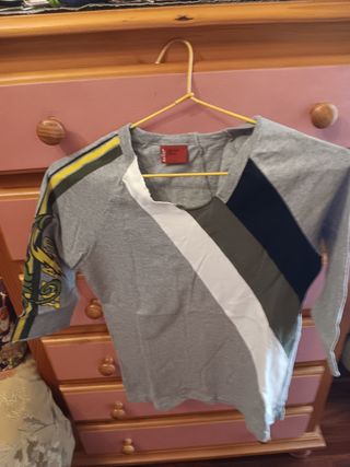 Camiseta Levis multicolor talla S