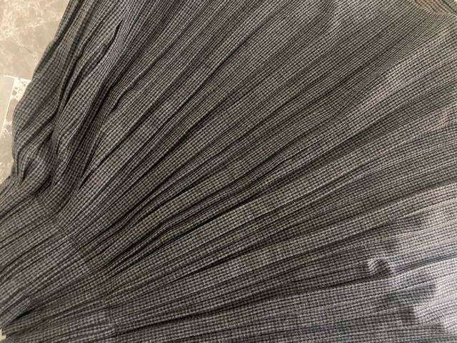 Falda plisada Zara gris