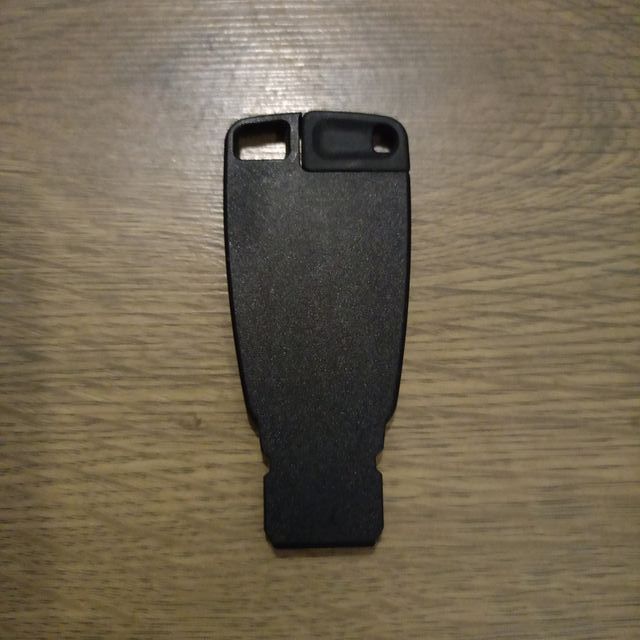 LLAVE AUXILIAR CLK 200 EN PERFECTO ESTADO