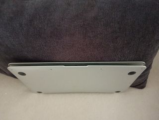 MacBook Air 11" A1370 - Plata. Precio No negociabl