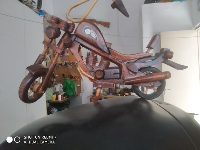 Moto de madera vintage