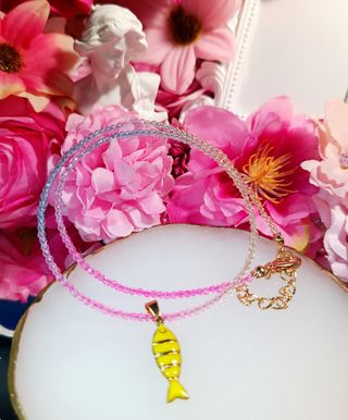 Collar cristal con dije pez - multicolor