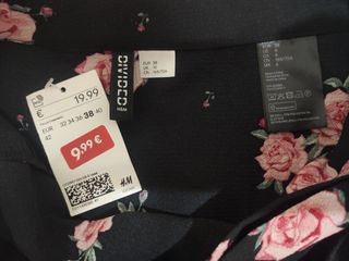 Falda midi pareo H&M negra flores rosas talla 38