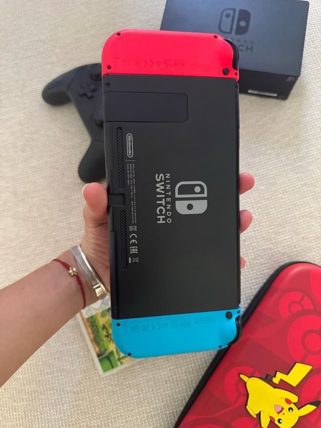 Nintendo Switch Roja y Azul