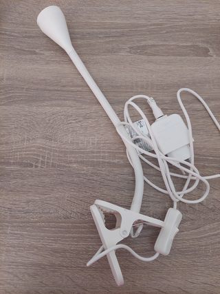 Lampara lectura Ikea blanca