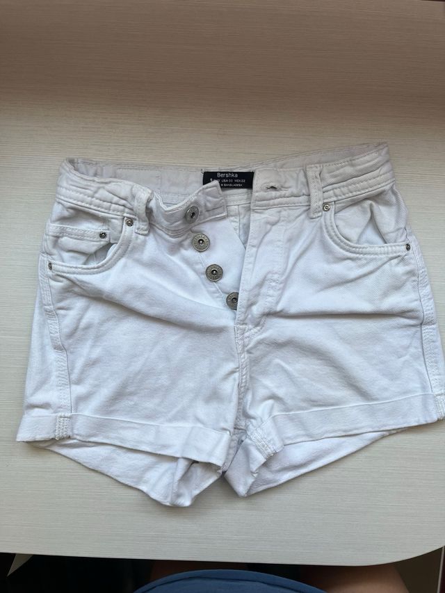Shorts Bershka blancos