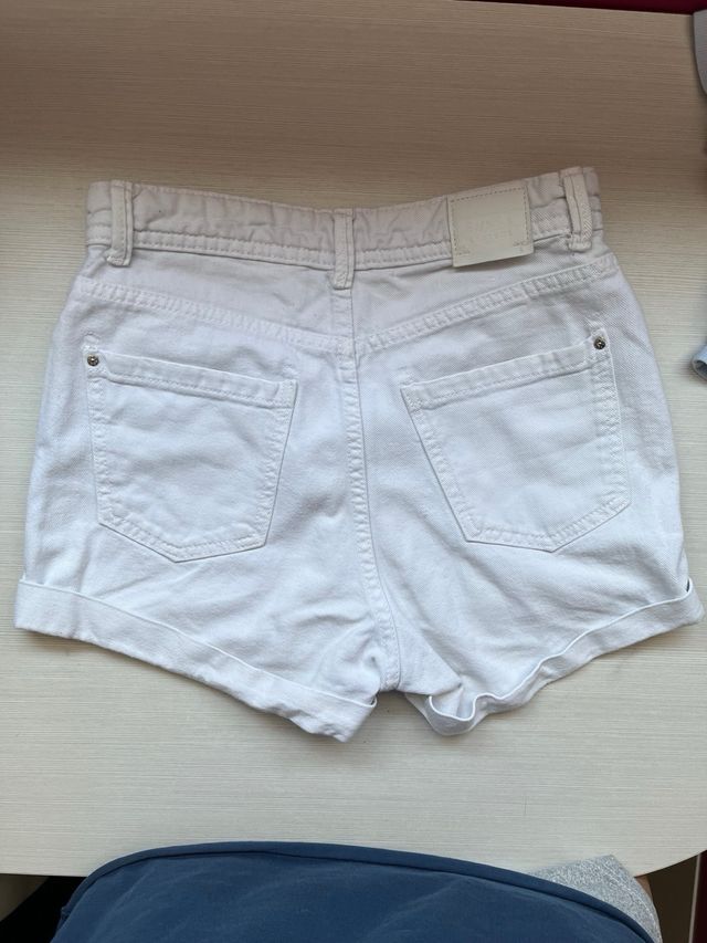Shorts Bershka blancos