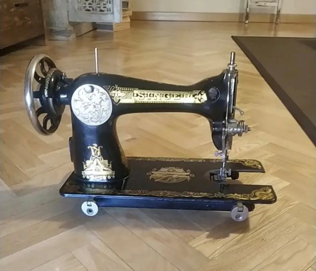 Máquina coser Singer antigua
