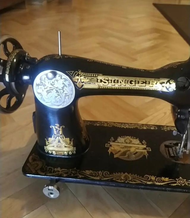 Máquina coser Singer antigua